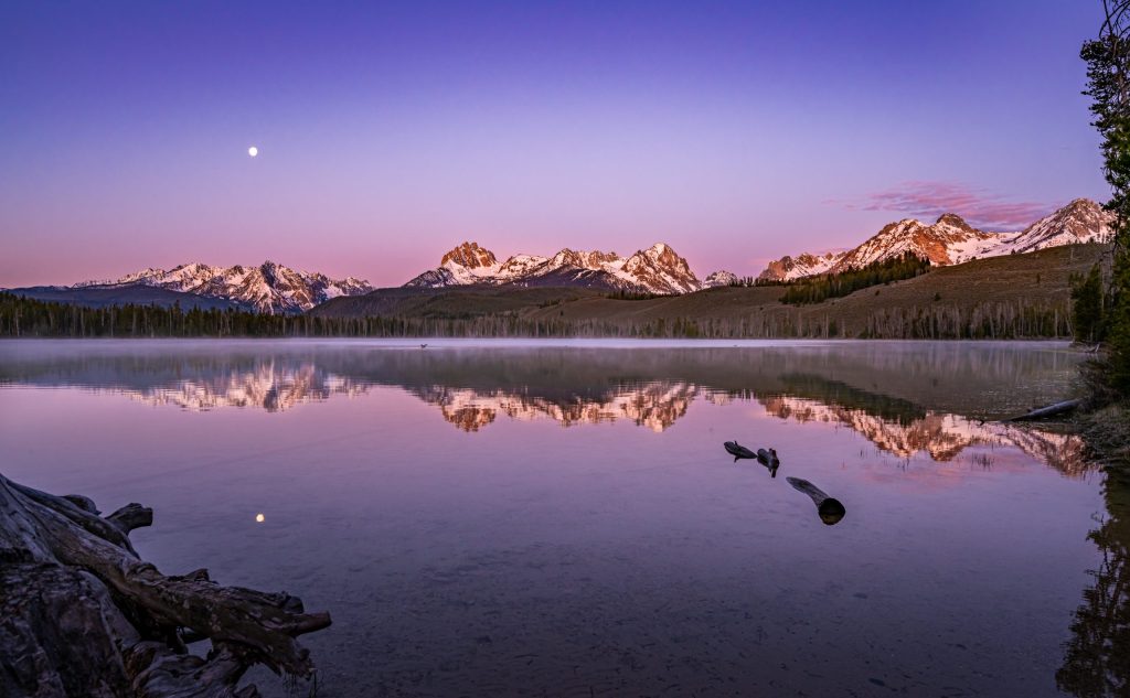 Little Redfish Lake Sunrise, Idaho Sawtooth Mountains