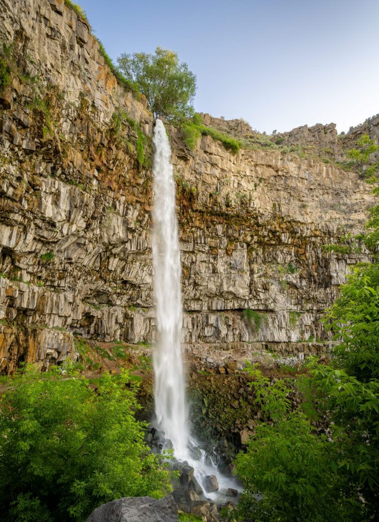Perrine Coulee Falls